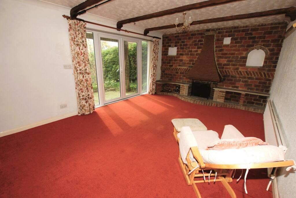 Sitting/Dining room