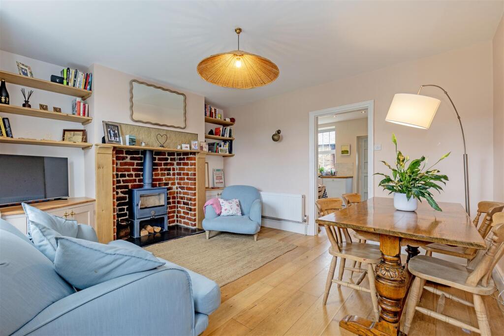 Reception Room-2.jpg