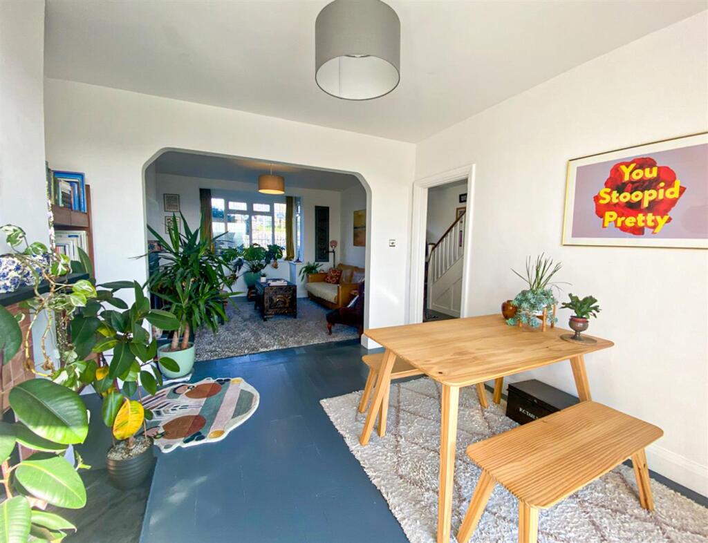 LoungeDiner-F_Alto.jpg