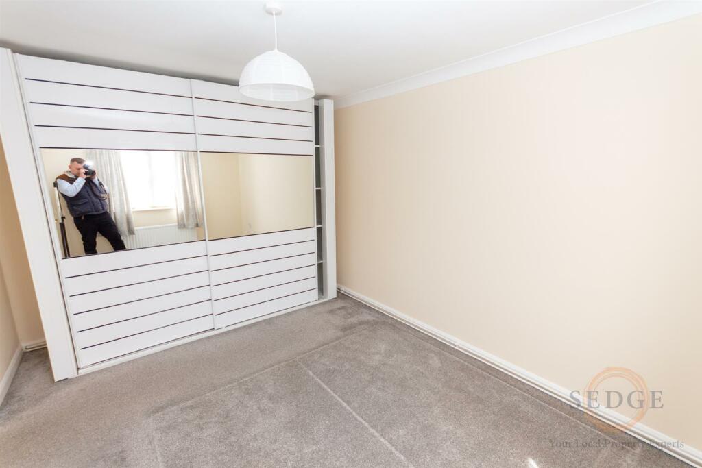 flat 3 stable -06.jpg