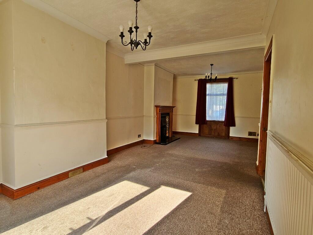 Lounge / Dining Room