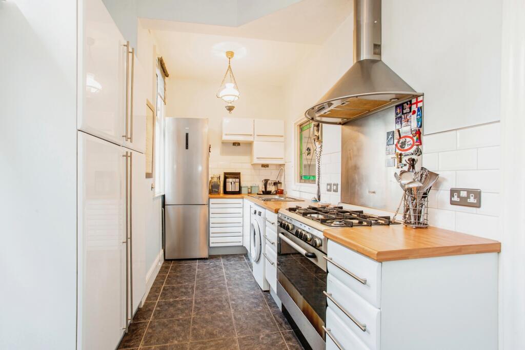 Fitted Kitchen