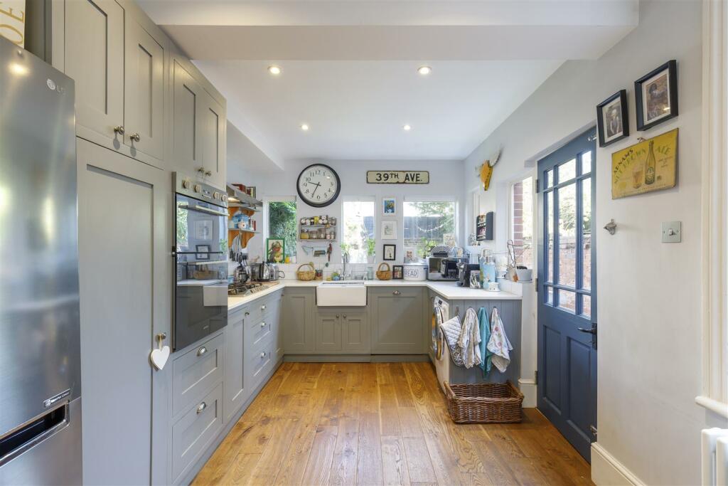 Kitchen/Dining