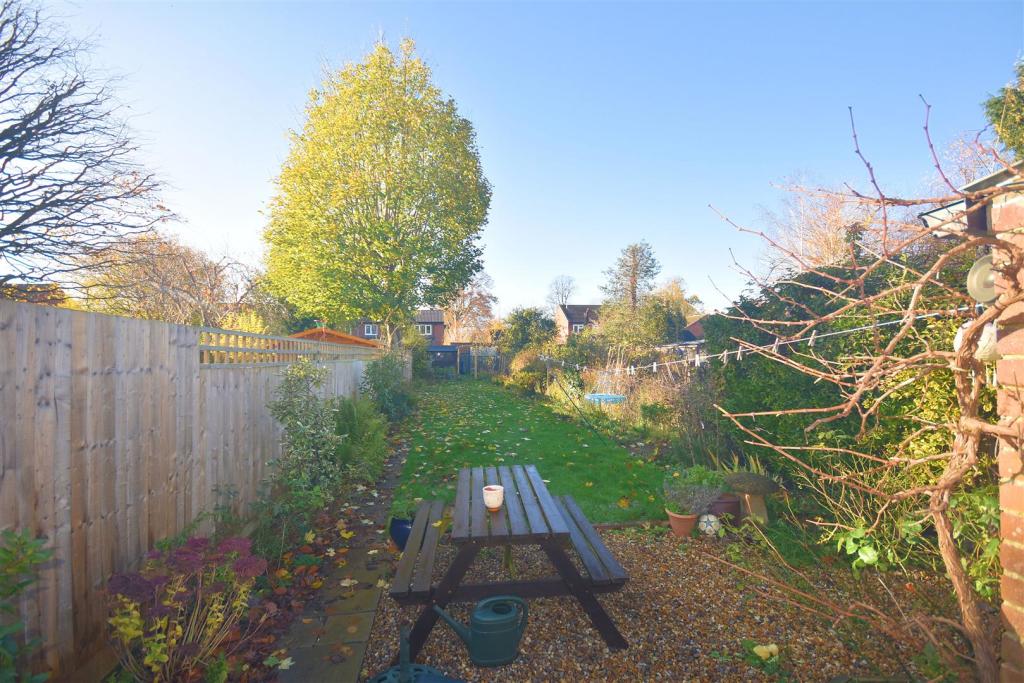 Rear Garden 1.jpg