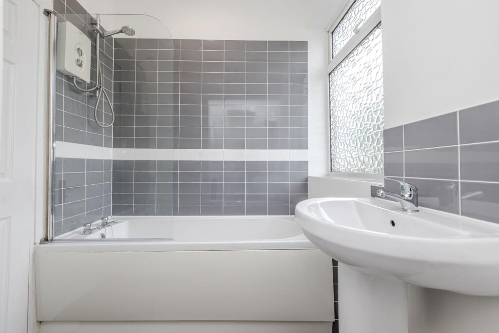 56StAlbansCrescentHeatonNewcastleuponTyneNE65UQ-13