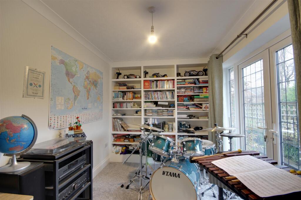 Study/Sitting