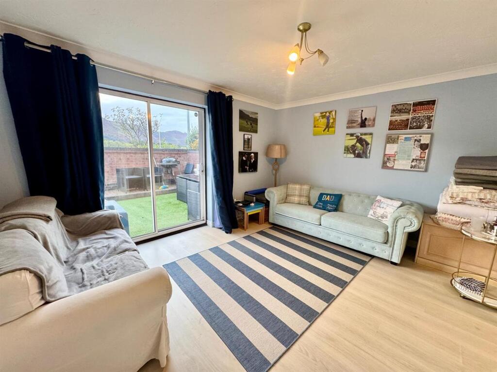 PHOTO-2025-10-11-09-46-08 (12).jpg