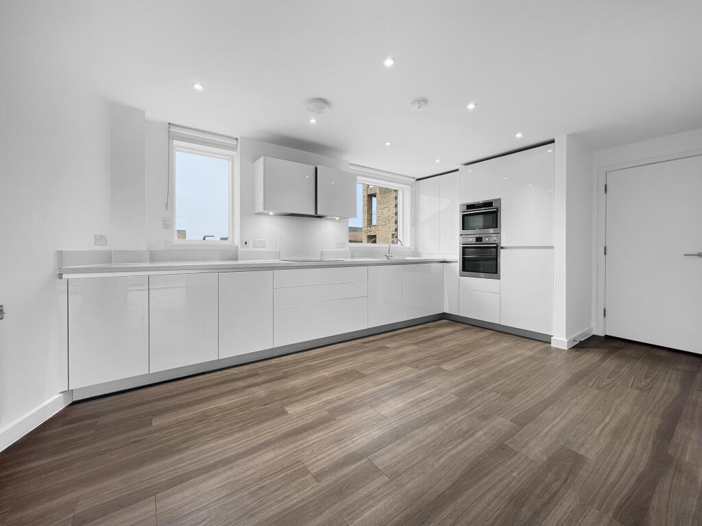 b493861b0080f4c744e2fc4c727d63db9634fb7a