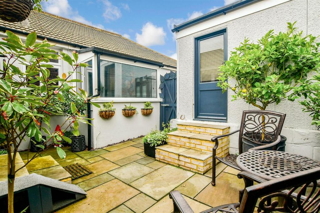 Patio /Decking