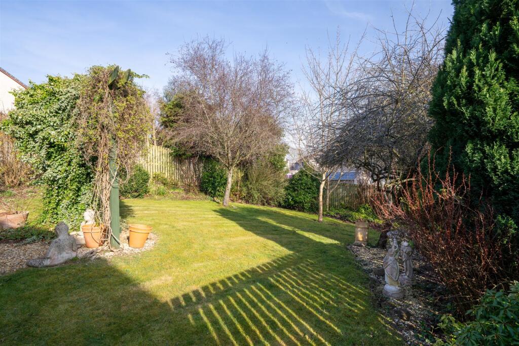 54a_bennecourt_drive-34.jpg