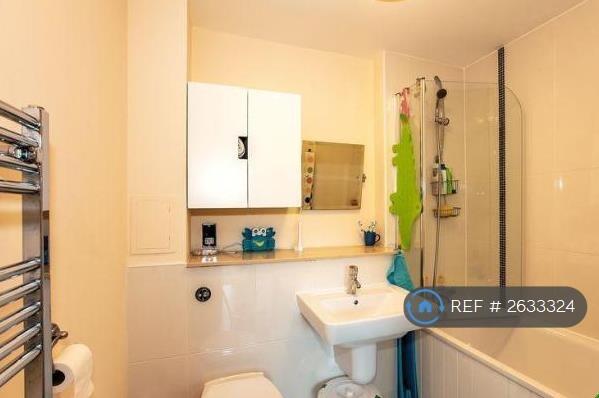 Large Family Bathroom