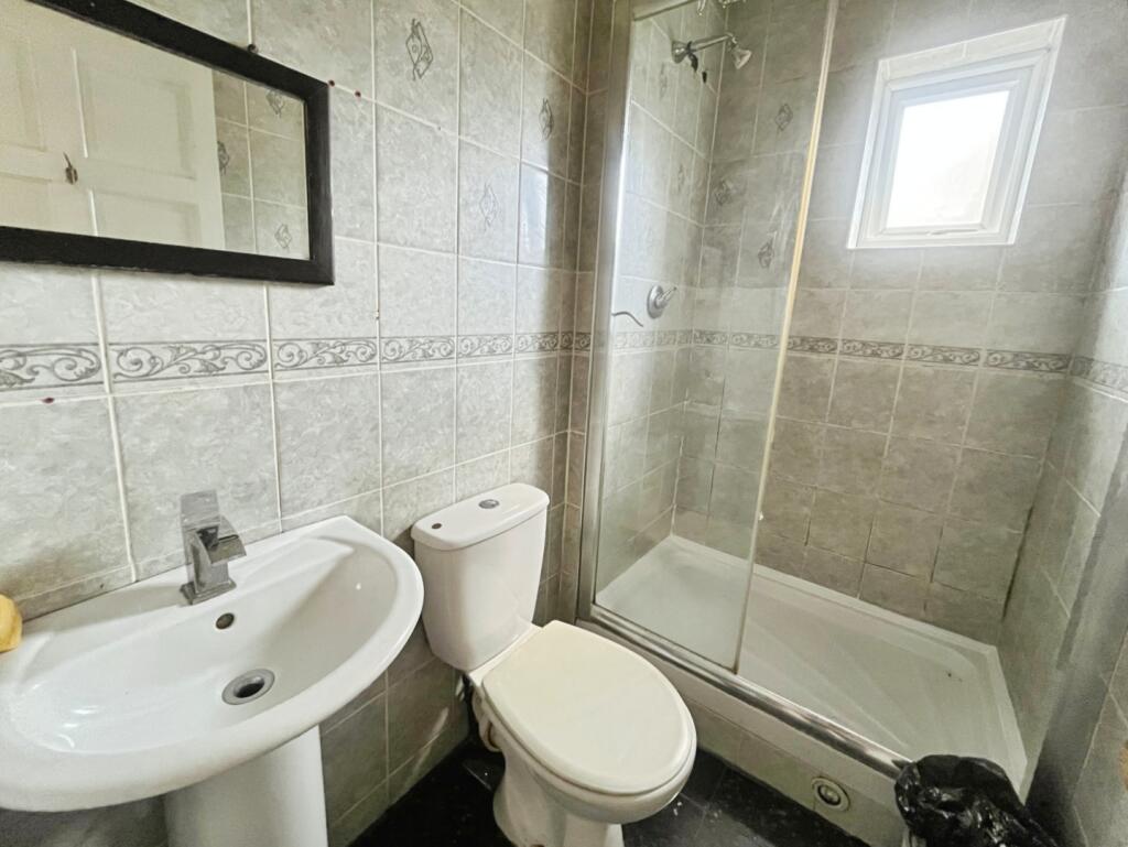 pbox-bathroom-344926.jpeg