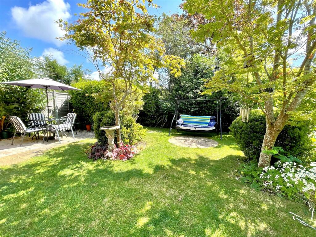 garden 2.jpg