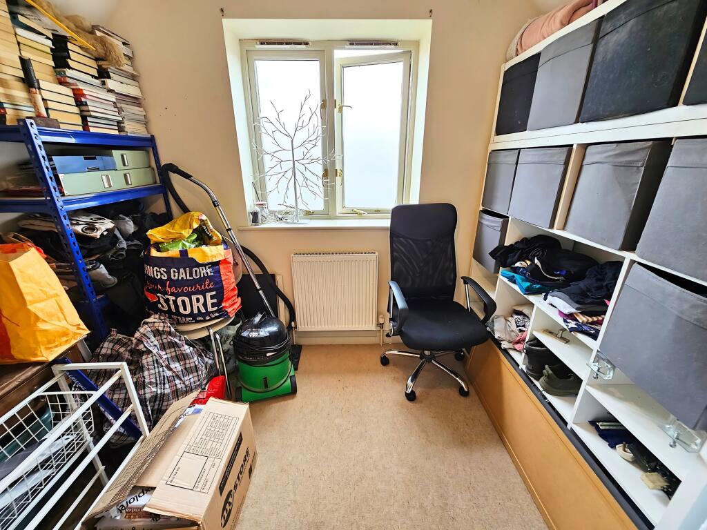 3 x Bedrooms