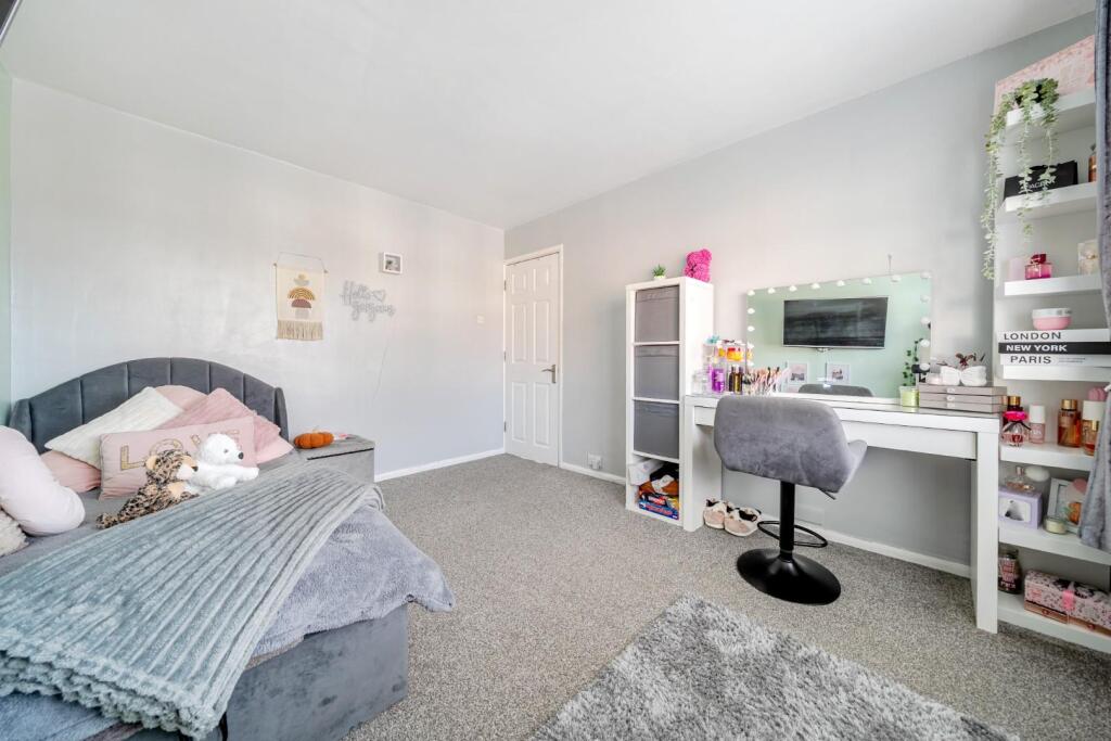 1383886-20-691f032d27bea - Copy.jpg