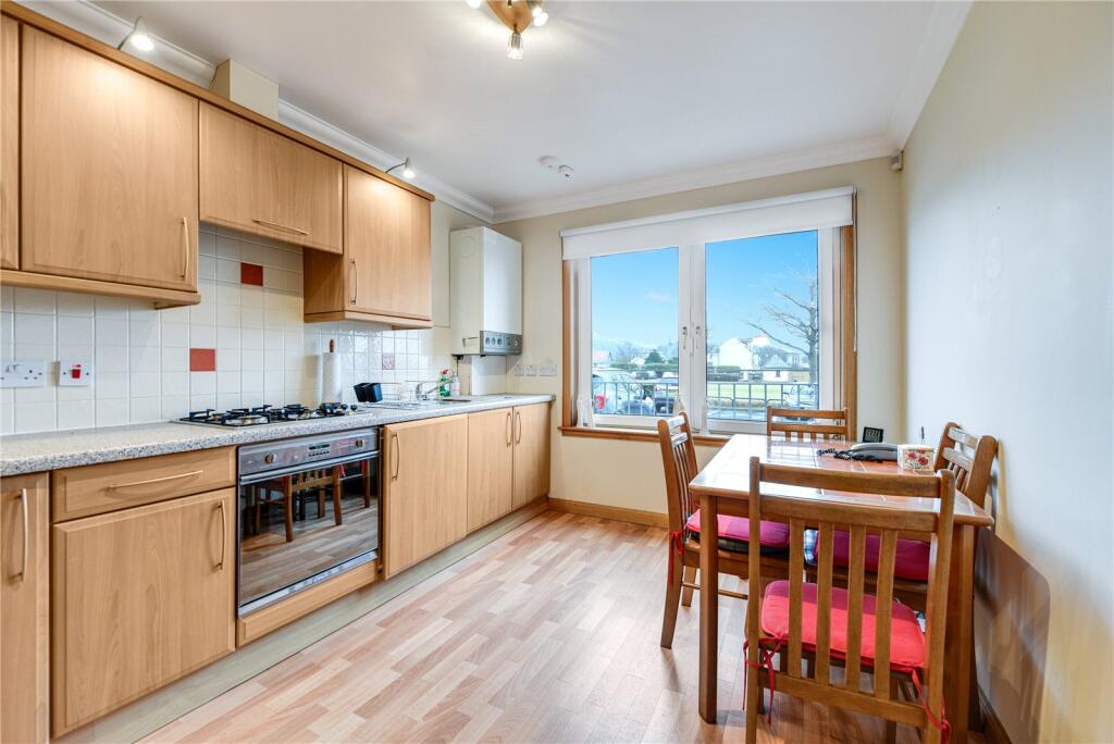 Breakfasting Kitchen