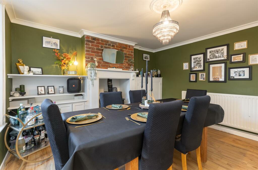 Dining Room 3.jpg