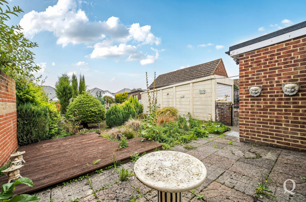 61fe947f-8270-471...