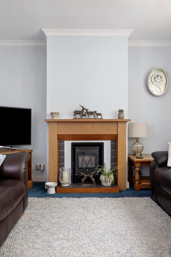Lounge / Dining Room