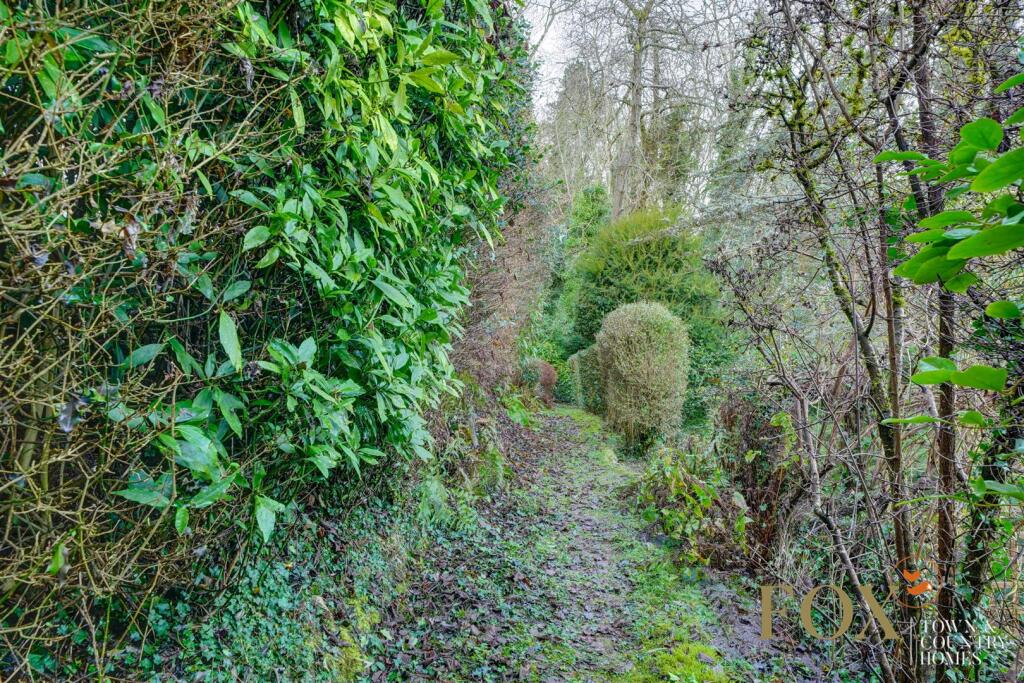 35 Wyche Rd (38).jpg