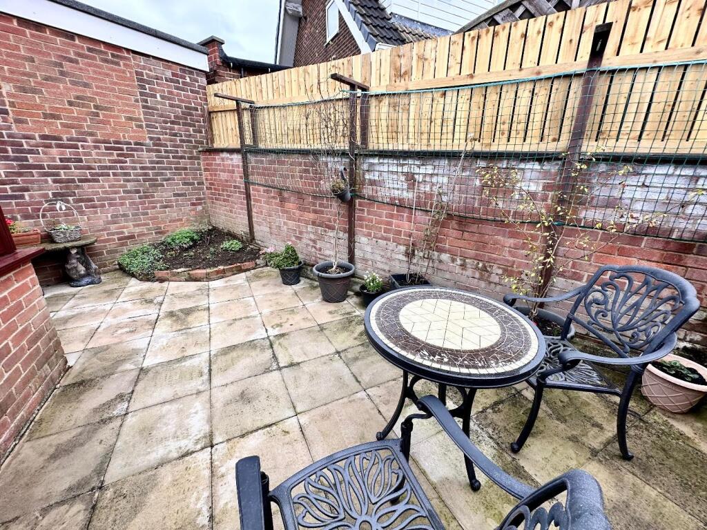 FURTHER EXTERNAL PHOTOGRAPHS