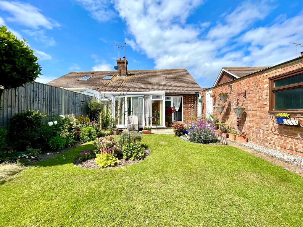 30 Russells Close...