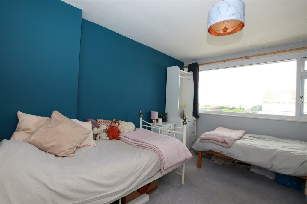 Bedroom.JPG
