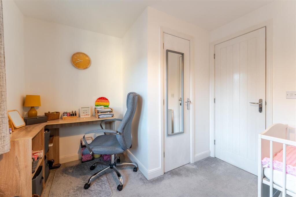 1.10 - bed 2.jpg