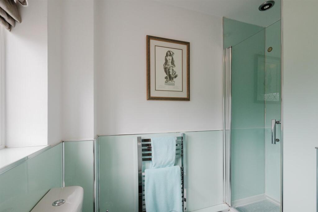 Bedroom Two En Suite