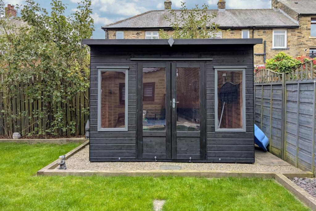 Ewemove Brighouse - Withinfield Southowram (39)