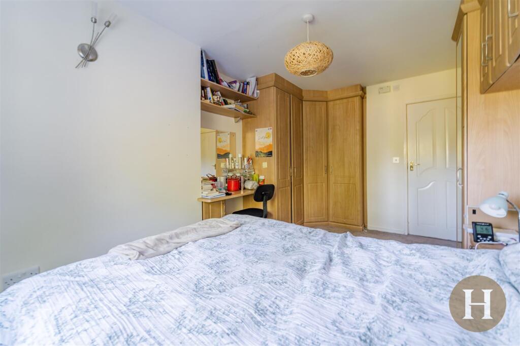 Hadleigh Estate Agents-35.jpg