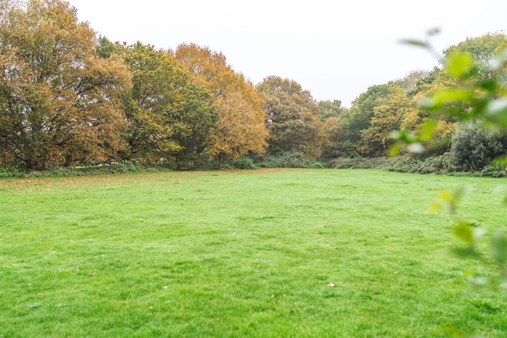 Harmonds Wood Close-26.jpg