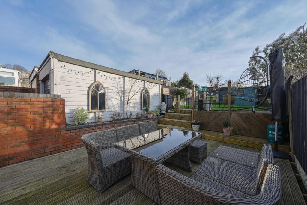 97 Wimperis Way (9 of 31).jpg