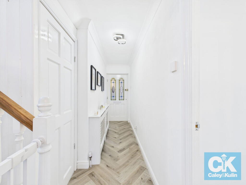 Hemlingford Road, Kingsbury, Tamworth, B78 2NJ