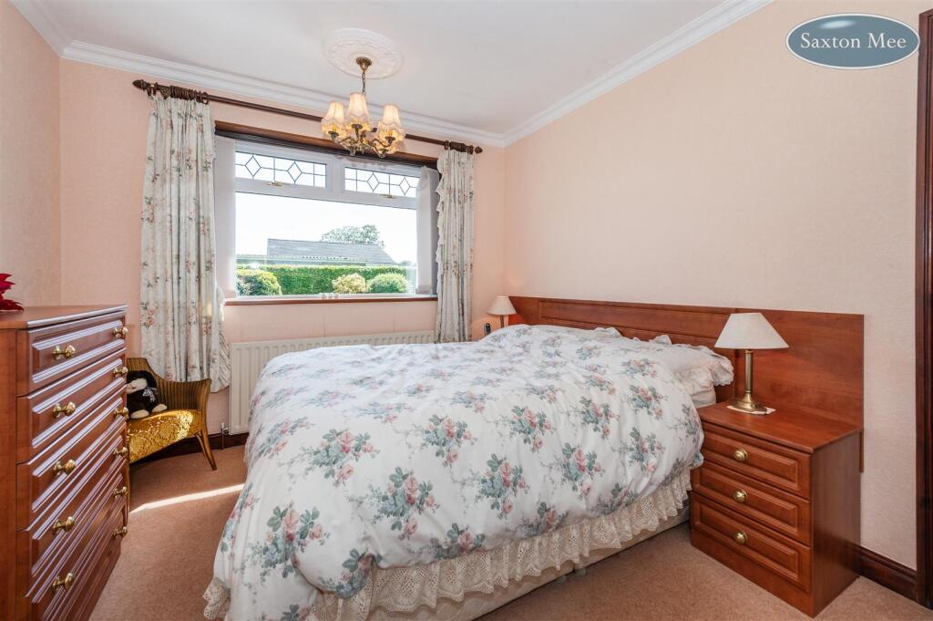 bedroom 2 9214.jpg