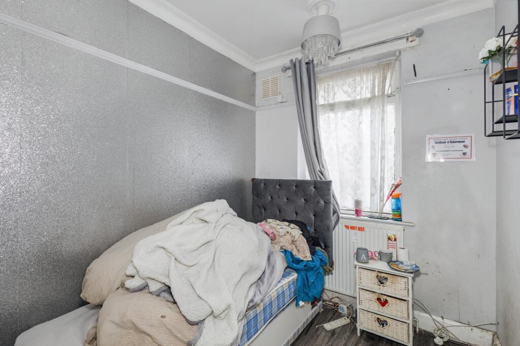 53 Hillborough Road, Luton LU1 5EY