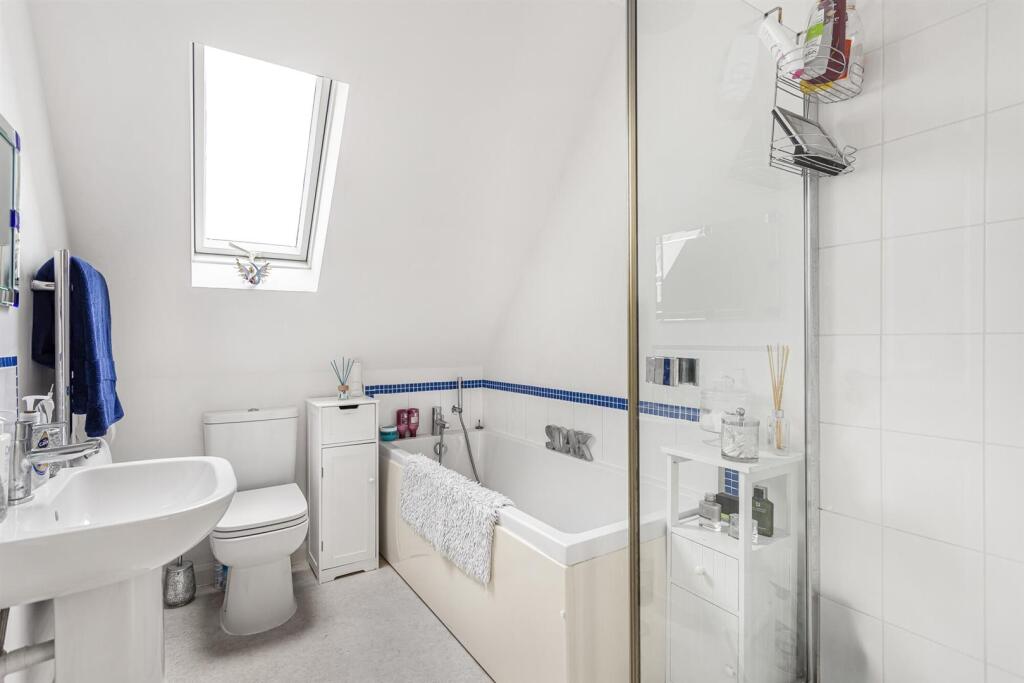 Wrens Avenue Bathroom &amp; Shower.jpg