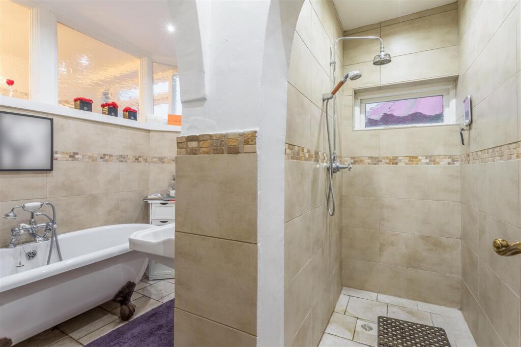 14A Brunswick Terrace-30.jpg