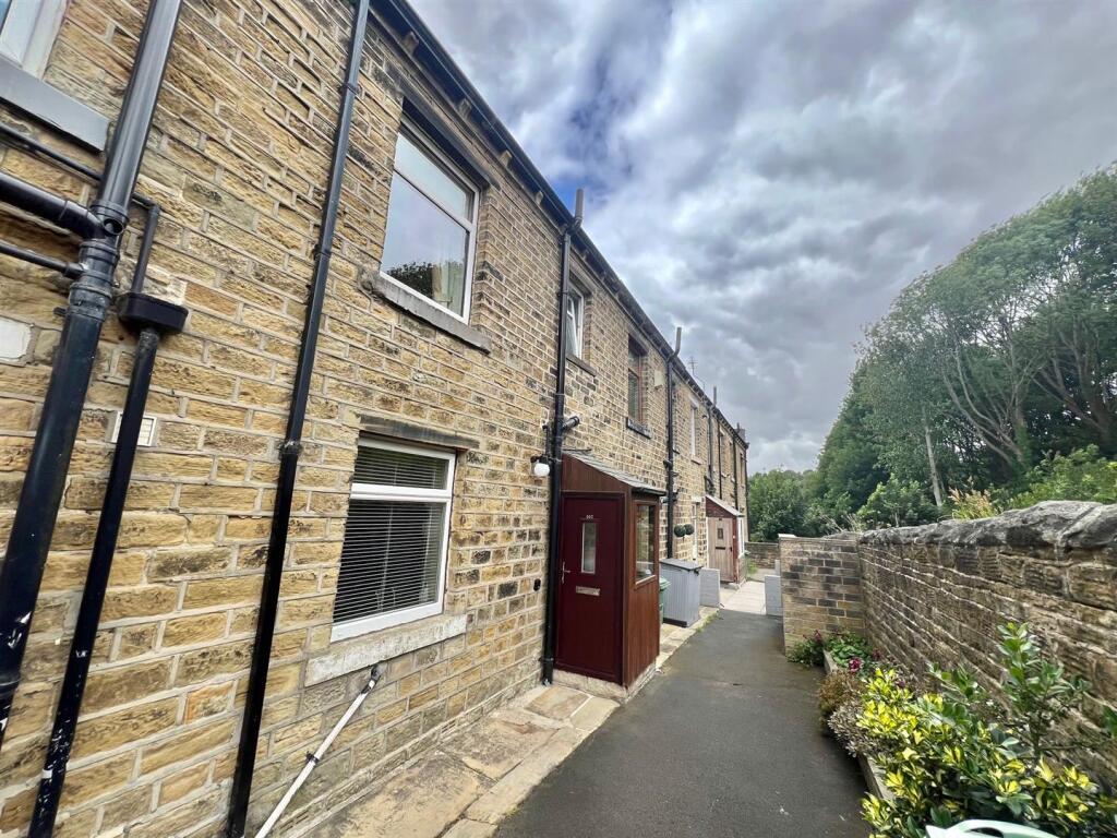 Bramleys Estate Agents - Cliffe End Road - Quarmby