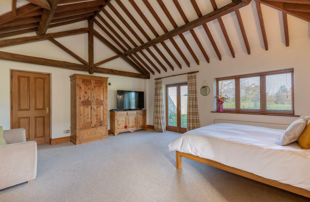Reception Room/Bedroom 4