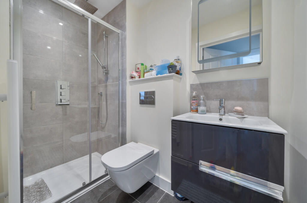 1310144-5-6851443...