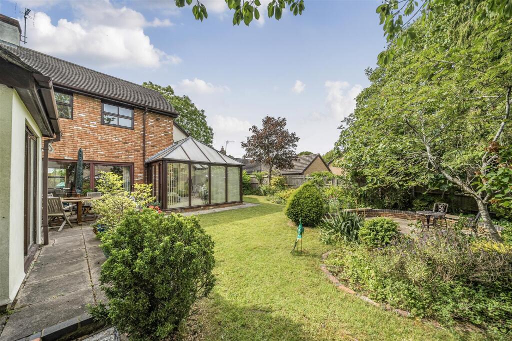 Apple Dene, 27 Careys Road, Pury End (32).jpg