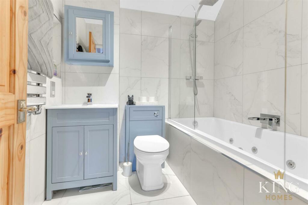 King Homes-153.jpg