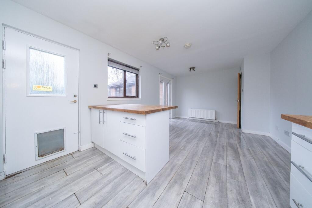 Kitchen/Dining