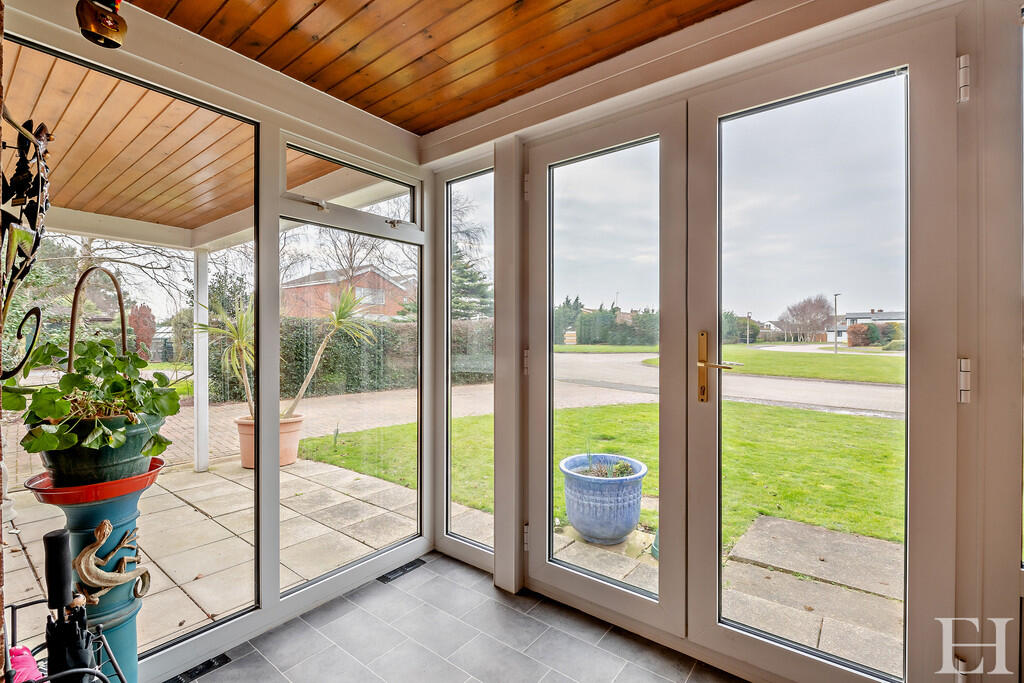 WM-8636330-interi...