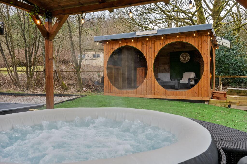 Garden Bar / Lounge