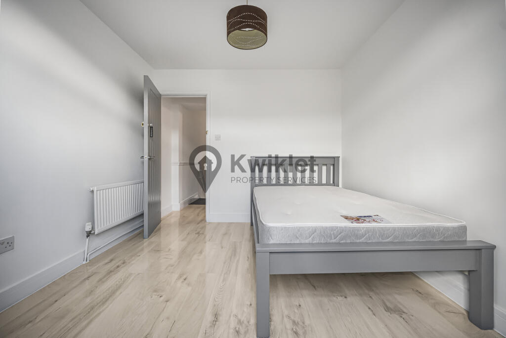 eZy Watermark_13-09-2025_07-28-40-3230pm.jpeg