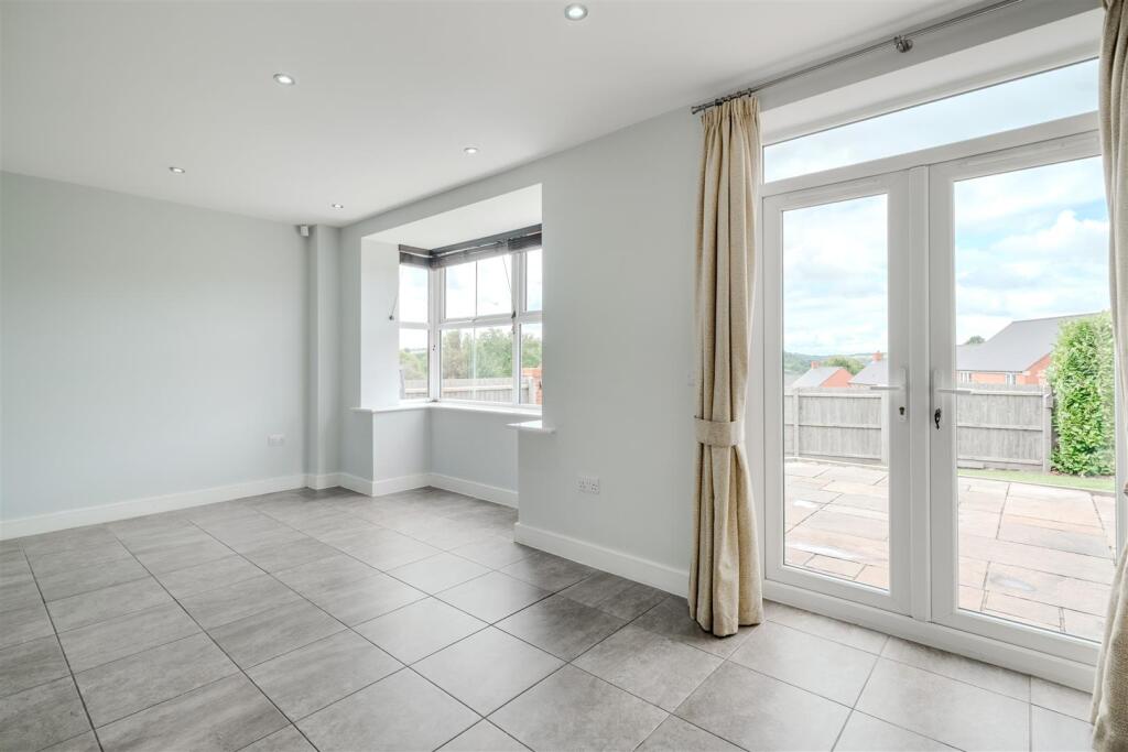 Open Plan Living-4.jpg