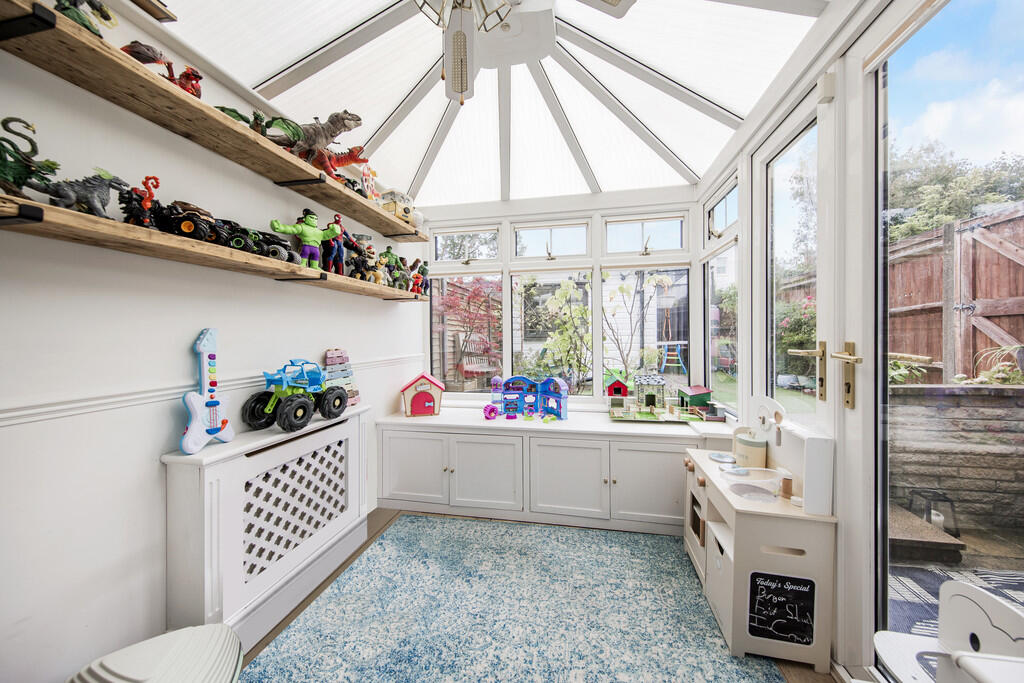 Doctor Photo - Su...