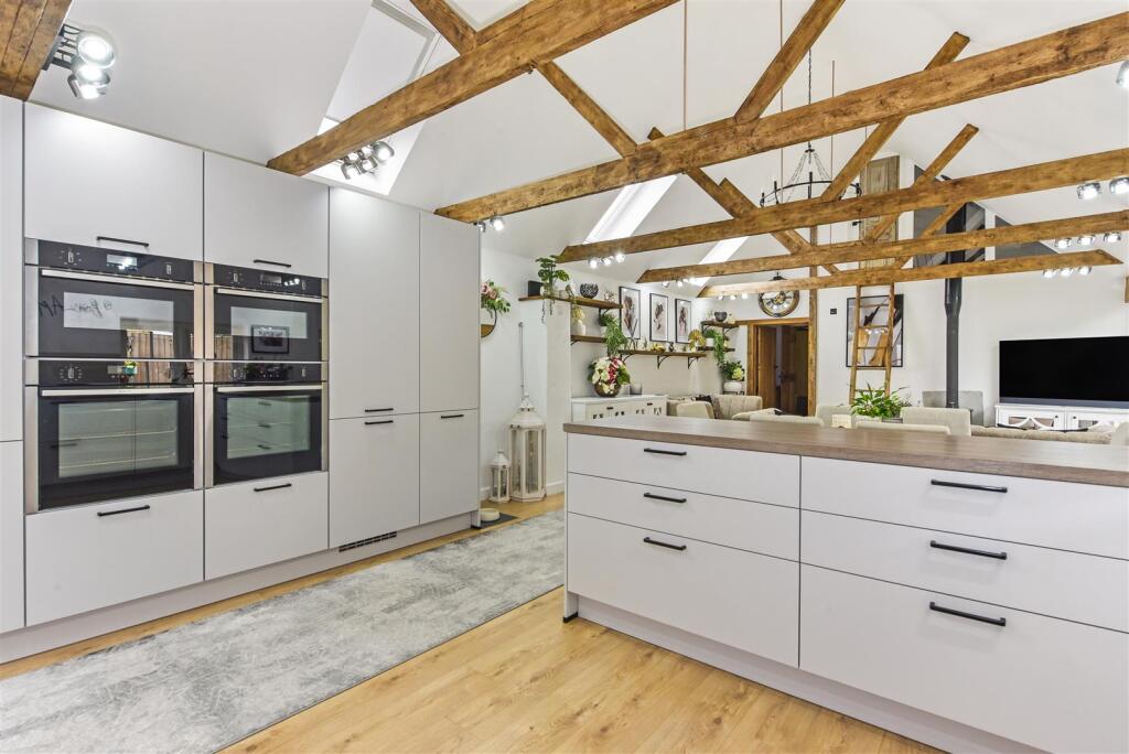 Kitchen/Sitting Room
